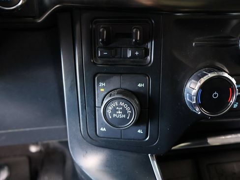 Used 2024 Ford F150 Raptor AWD/4WD image 9