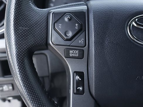 Used 2019 Toyota Tacoma TRD Sport image 22