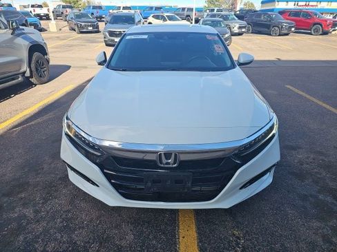 Used 2020 Honda Accord Touring image 9