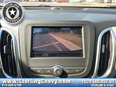 Used 2022 Chevrolet Equinox LS image 13