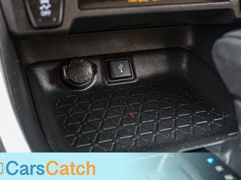 Used 2021 Toyota RAV4 XLE FWD image 32