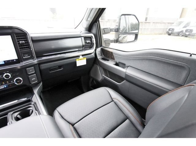 New 2026 Ford F350 Lariat w/ Lariat Ultimate Package AWD/4WD image 9