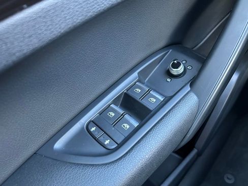 Used 2019 Audi Q5 2.0T Premium image 21