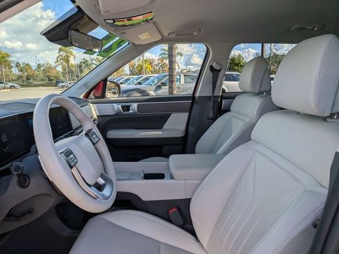 Used 2025 Hyundai Santa Fe SEL image 16