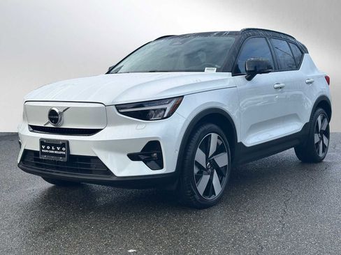 Certified 2023 Volvo XC40 Recharge Ultimate image 7