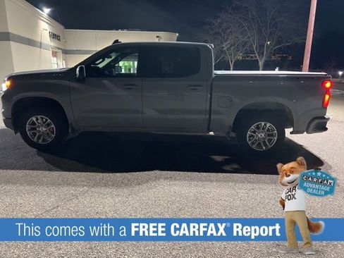 Used 2024 Chevrolet Silverado 1500 RST image 2