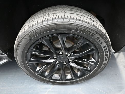 Used 2020 Cadillac Escalade Luxury AWD/4WD image 9