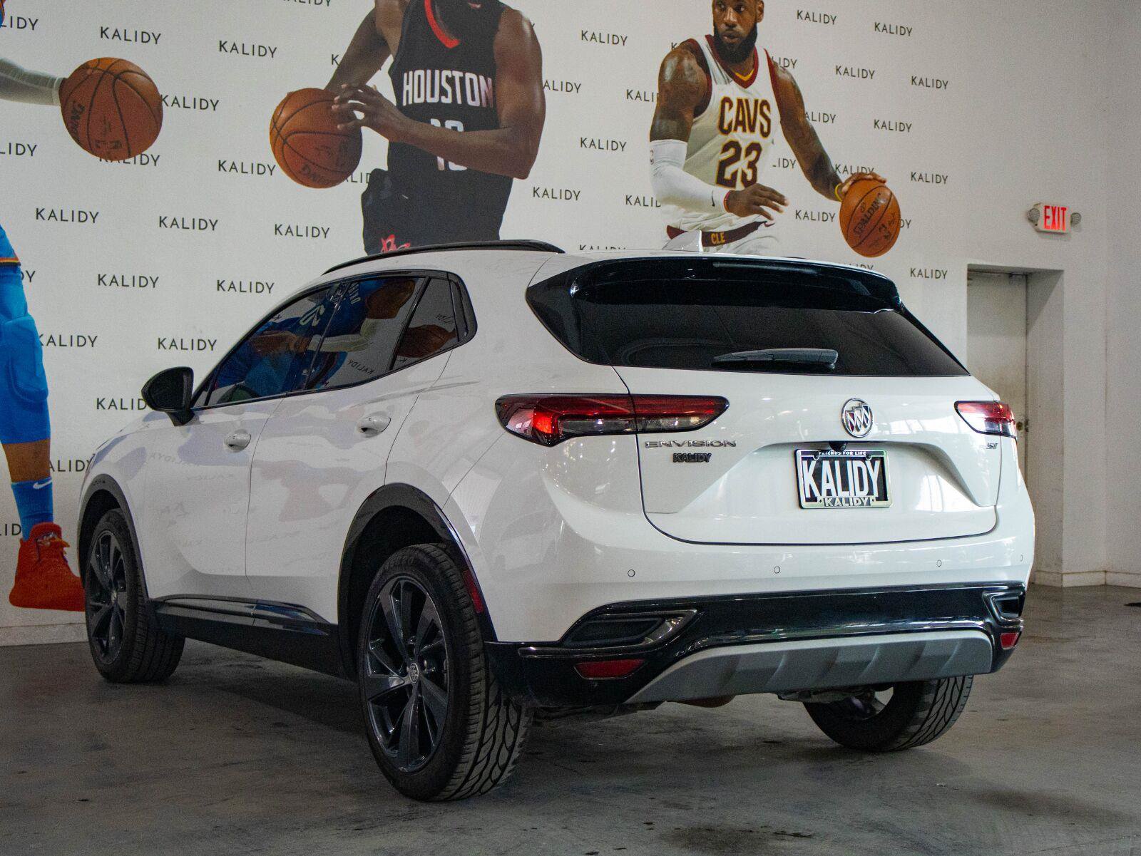 Used 2023 Buick Envision Essence w/ Sport Touring Package FWD image 21