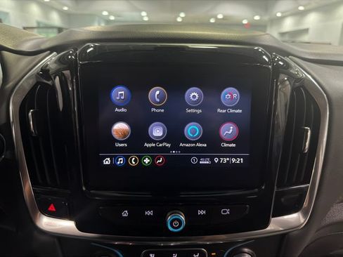 Used 2021 Chevrolet Traverse LT FWD image 21