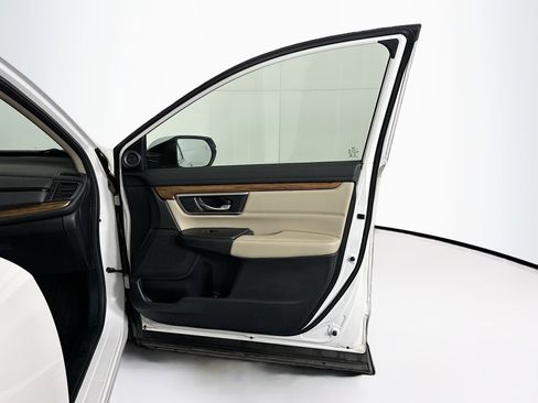 Used 2020 Honda CR-V Touring image 33