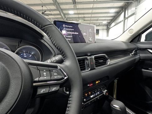 New 2025 MAZDA CX-5 AWD 2.5 S w/ Preferred Package image 26
