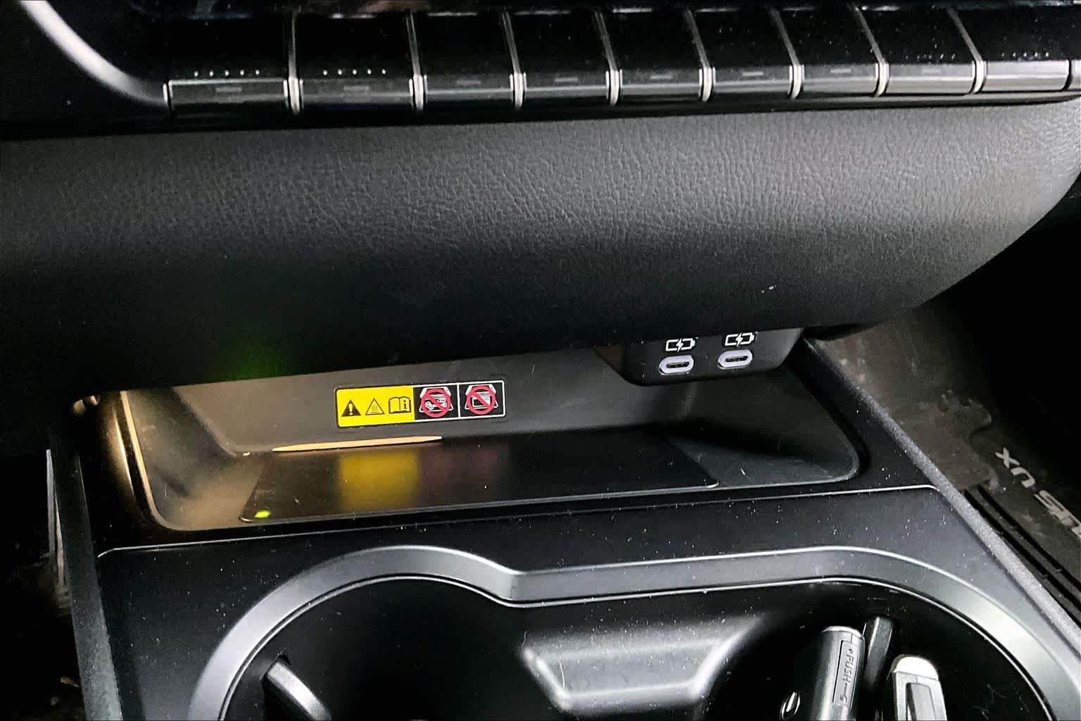 Used 2024 Lexus UX 250h AWD w/ Premium Package image 36