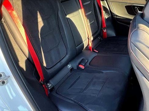 Used 2024 Mercedes-Benz GLC 43 AMG 4MATIC image 18