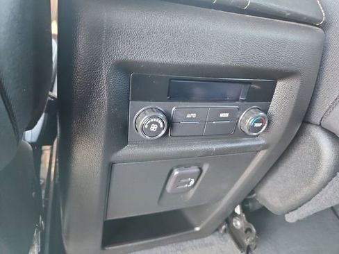 Certified 2023 Chevrolet Traverse LT image 20