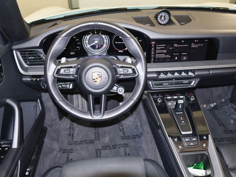 Used 2020 Porsche 911 Carrera 4S image 24