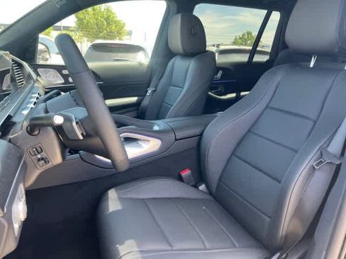 New 2025 Mercedes-Benz GLS 450 4MATIC image 4