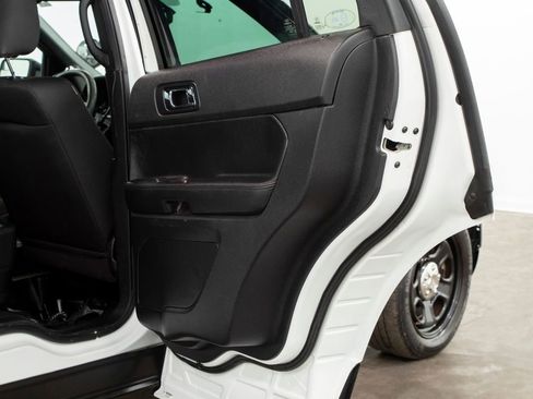 Used 2017 Ford Explorer 4WD Police Interceptor w/ Ready For The Road Package image 17