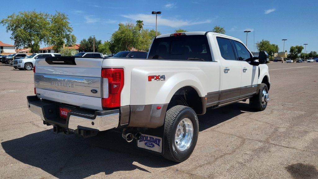 Used 2017 Ford F350 King Ranch w/ King Ranch Ultimate Package AWD/4WD image 11
