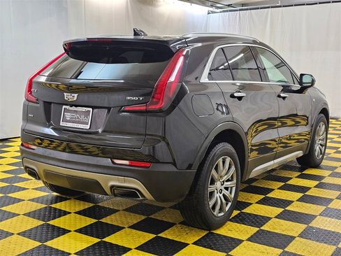 Used 2020 Cadillac XT4 Premium Luxury image 3