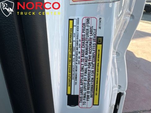 Used 2018 RAM ProMaster 3500 w/ Premium Appearance Group image 24