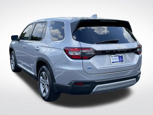 Certified 2025 Honda Pilot EX-L image 4