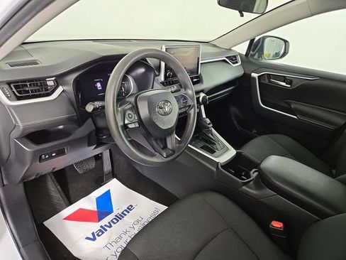 Used 2024 Toyota RAV4 XLE FWD image 14