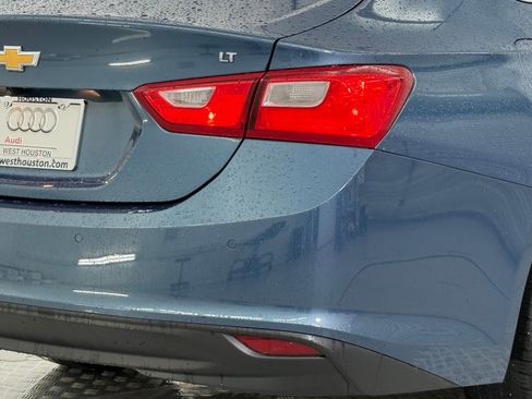 Used 2025 Chevrolet Malibu LT image 12