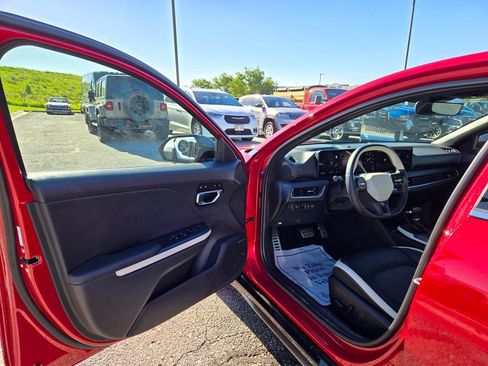 Used 2025 Kia K4 GT-Line Turbo FWD image 13