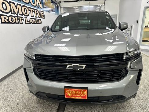 Used 2023 Chevrolet Tahoe RST image 3
