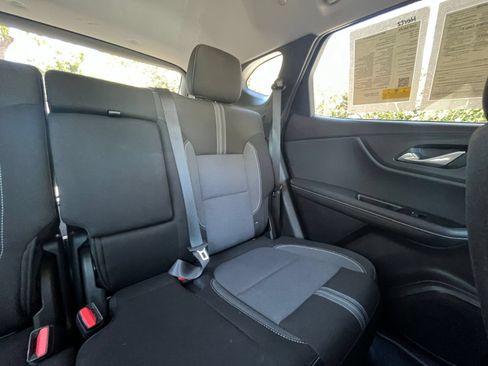 Used 2026 Chevrolet Blazer LT FWD image 38