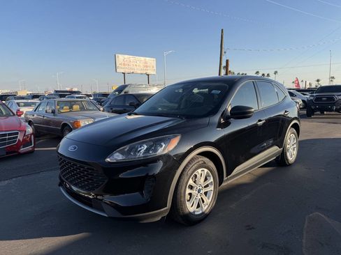 Used 2020 Ford Escape S image 3