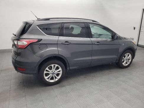 Used 2018 Ford Escape SE FWD image 10