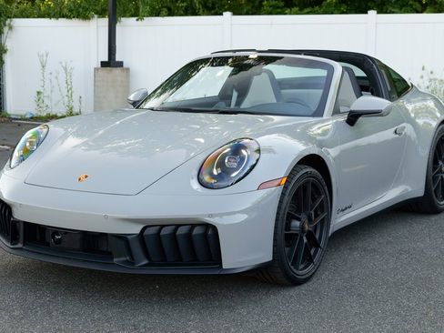Used 2026 Porsche 911 Targa 4 GTS AWD/4WD image 12