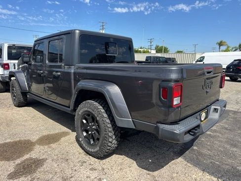 Used 2022 Jeep Gladiator Sport AWD/4WD image 7