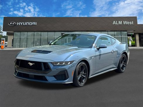 Used 2024 Ford Mustang GT RWD image 1