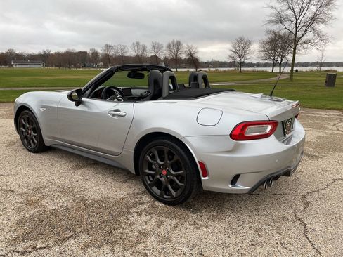 Used 2018 FIAT 124 Spider Abarth w/ Convenience Group image 3
