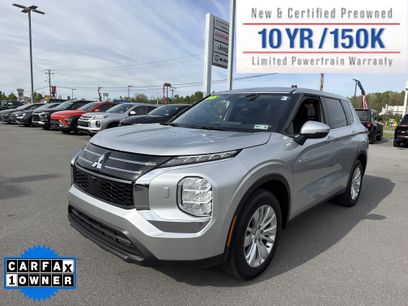 Used 2025 Mitsubishi Outlander ES