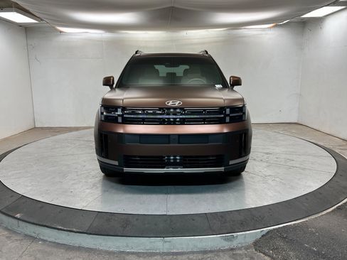 Used 2024 Hyundai Santa Fe Limited image 9