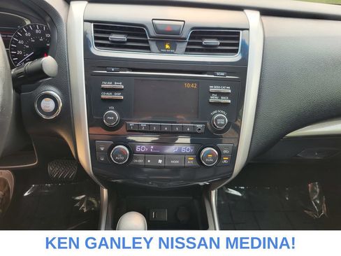 Used 2013 Nissan Altima 2.5 SL w/ 2.5 Moonroof Pkg FWD image 26