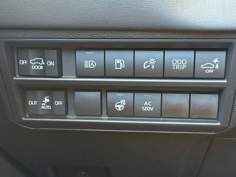 New 2026 Toyota Sequoia Platinum AWD/4WD image 32