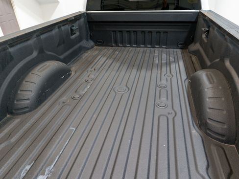 Used 2023 Ford F250 Lariat w/ Chrome Package image 12