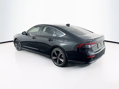 Used 2025 Honda Accord Sport image 5