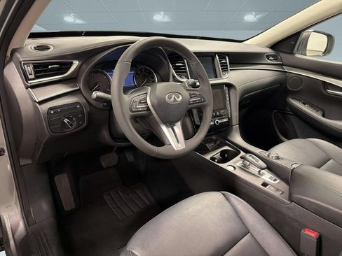 Used 2023 INFINITI QX50 Pure AWD/4WD image 4