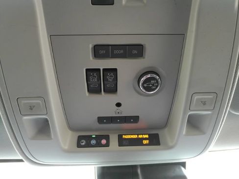 Used 2020 Cadillac Escalade ESV Luxury AWD/4WD image 54