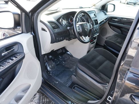 Used 2017 Dodge Grand Caravan SE w/ Power Window Group image 13