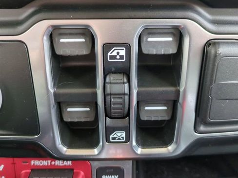 Used 2022 Jeep Wrangler Unlimited Rubicon 4xe image 23