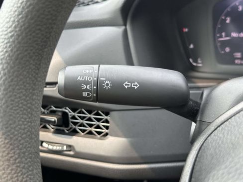 Used 2023 Honda Accord LX image 19