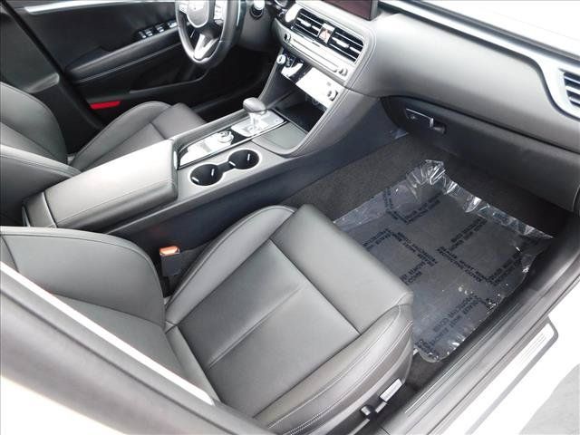 Used 2026 Genesis G70 2.5T RWD image 29