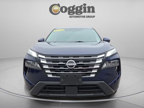 Used 2024 Nissan Rogue SV image 8