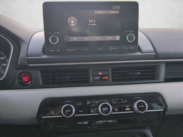 Certified 2023 Honda Pilot LX image 14